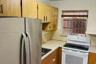 751 SE 6th Pl, Hialeah, FL 33010 - Photo 4