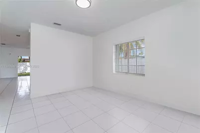 13941 SW 13th St, Miami, FL 33184 - Photo 6