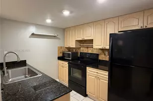 8570 NW 3rd Ln, Miami, FL 33126 - Photo 26