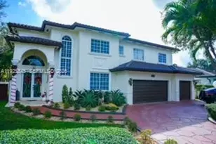 8204 NW 165 St Th, Miami Lakes, FL 33016 - Photo 2