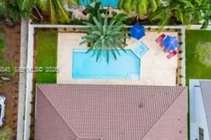 8204 NW 165 St Th, Miami Lakes, FL 33016 - Photo 14