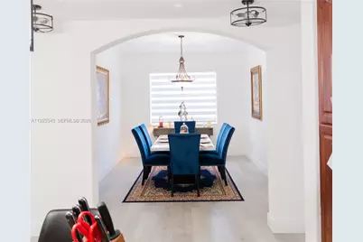 8204 NW 165 St Th, Miami Lakes, FL 33016 - Photo 36