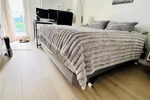 100 Bayview Dr, Sunny Isles Beach, FL 33160 - Photo 14