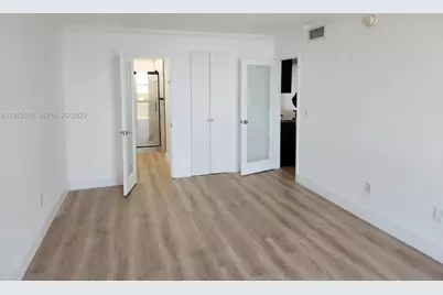 2350 NE 135th St #914, North Miami, FL 33181 - Photo 14