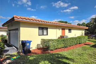 1327 NW 87th Terrace, Coral Springs, FL 33071 - Photo 4