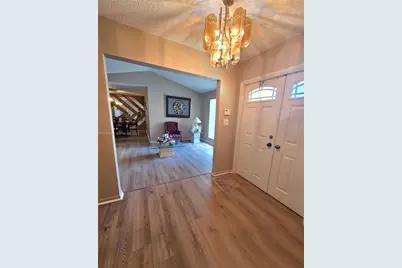 1327 NW 87th Ter, Coral Springs, FL 33071 - Photo 10