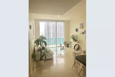 31 SE 5th St #4218, Miami, FL 33131 - Photo 8