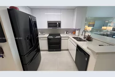 10 Aragon Ave #1019, Coral Gables, FL 33134 - Photo 8