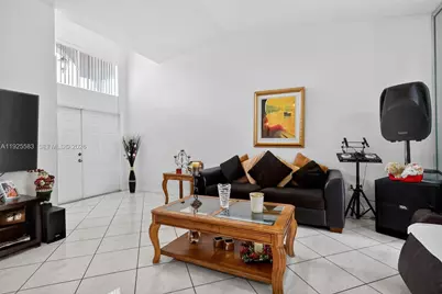 18615 NW 84th Pl #104-1, Hialeah, FL 33015 - Photo 10