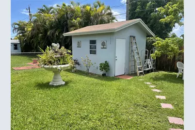 12810 SW 18 St, Miami, FL 33175 - Photo 2