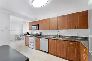 401 69th St, Miami Beach, FL 33141 - Photo 14