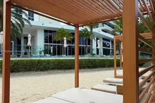 16385 Biscayne Blvd, North Miami Beach, FL 33160 - Photo 82