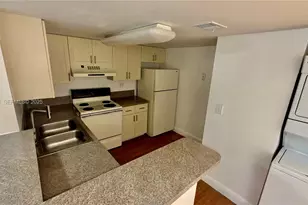 9788 Nob Hill Ct, Sunrise, FL 33351 - Photo 12