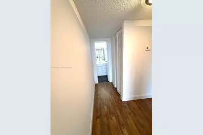 1000 Parkview Dr #605, Hallandale Beach, FL 33009 - Photo 12