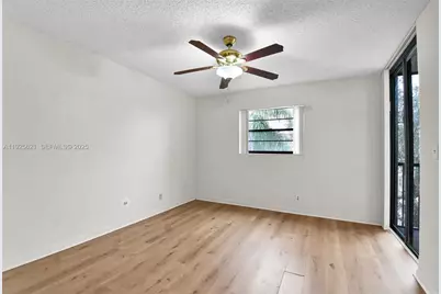 10501 W Broward Blvd #304, Plantation, FL 33324 - Photo 24