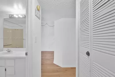 10501 W Broward Blvd #304, Plantation, FL 33324 - Photo 20