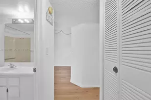 10501 W Broward Blvd, Plantation, FL 33324 - Photo 20