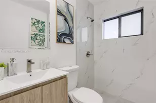 16049 NE 9th Pl, North Miami Beach, FL 33162 - Photo 20