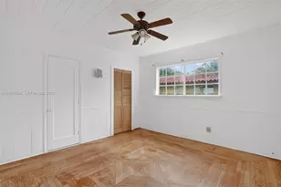 321 NE 169th St, North Miami Beach, FL 33162 - Photo 4