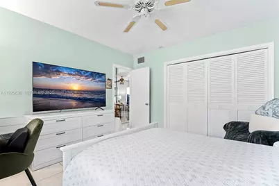 1050 Atlantic Shores Blvd #210, Hallandale Beach, FL 33009 - Photo 8