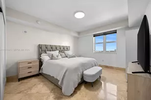 19900 E Country Club Dr, Aventura, FL 33180 - Photo 16