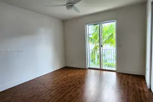 460 NE 35th Ct, Oakland Park, FL 33334 - Photo 14