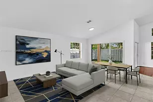 255 Somerset Way, Weston, FL 33326 - Photo 4