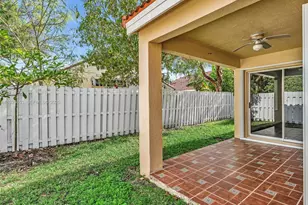 255 Somerset Way, Weston, FL 33326 - Photo 18