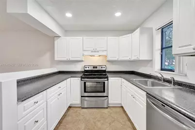 9340 SW 61st Way #B, Boca Raton, FL 33428 - Photo 4