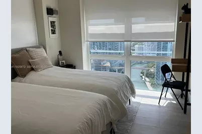 31 SE 5th St #3921, Miami, FL 33131 - Photo 18