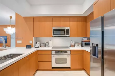 31 SE 5th St #3921, Miami, FL 33131 - Photo 20