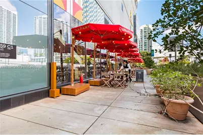 31 SE 5th St #3921, Miami, FL 33131 - Photo 34