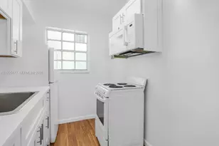 635 8th St, Miami Beach, FL 33139 - Photo 8