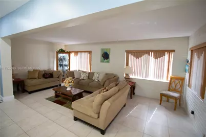 1140 NE 204th St, Miami, FL 33179 - Photo 20