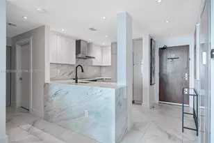 225 Collins Ave, Miami Beach, FL 33139 - Photo 18