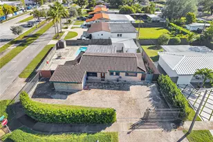 9940 SW 72nd St, Miami, FL 33173 - Photo 42