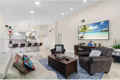 371 Fairway Cir #56, Weston, FL 33326 - Photo 14