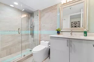 371 Fairway Cir, Weston, FL 33326 - Photo 24