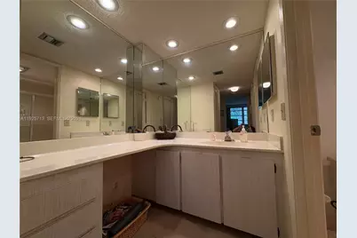 4280 Oaks Ter #203, Pompano Beach, FL 33069 - Photo 14