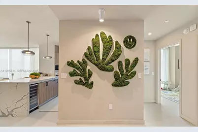 2020 N Bayshore Dr #810, Miami, FL 33137 - Photo 4