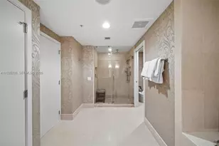 6899 Collins Ave, Miami Beach, FL 33141 - Photo 18