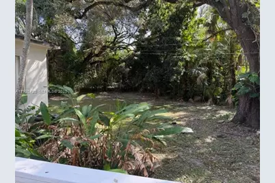 7550 SW 67th Ave, South Miami, FL 33143 - Photo 12