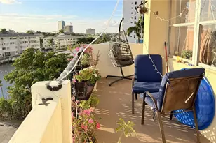 401 Golden Isles Dr, Hallandale Beach, FL 33009 - Photo 24