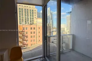 151 SE 1st St, Miami, FL 33131 - Photo 10