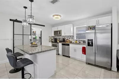 2256 Simms St, Hollywood, FL 33020 - Photo 4