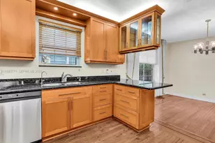 2443 N Meridian Ave, Miami Beach, FL 33140 - Photo 16