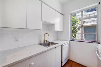 1611 Euclid Ave #8, Miami Beach, FL 33139 - Photo 8