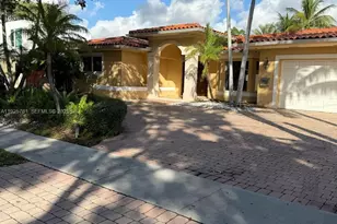 2015 Arch Creek Dr, North Miami, FL 33181 - Photo 4