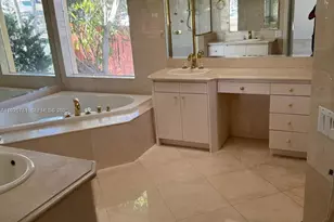 2015 Arch Creek Dr, North Miami, FL 33181 - Photo 20