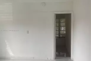 9711 Caribbean Blvd, Cutler Bay, FL 33189 - Photo 6